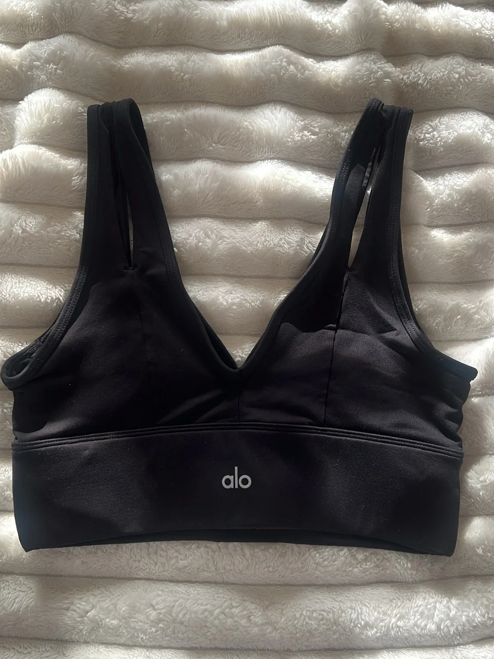 ALO Yoga Black V-Neck Classic Sports Bra